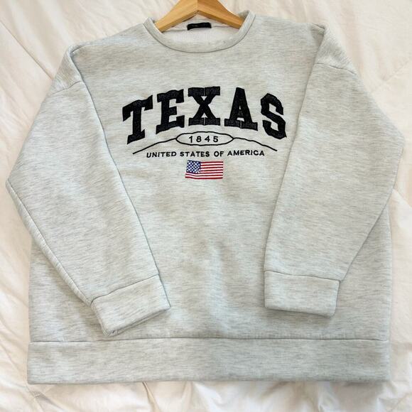 SHEIN Gray Texas Graphic Sweatshirt Women’s Medium USA Flag Pullover Crewneck - Picture 1 of 7